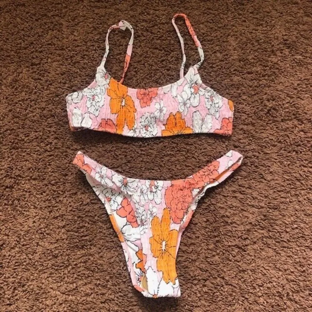 VOLAFA Women's Smocked Ruched Triangle Bikini Print Swimsuit Set 2 Piece Small‎